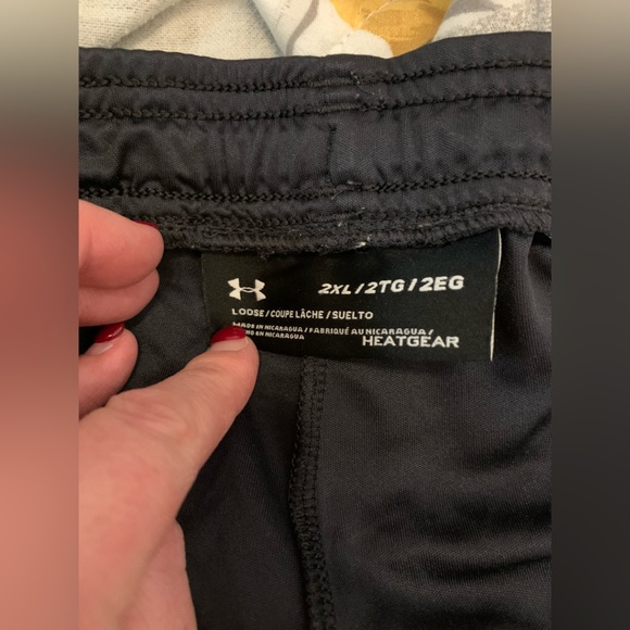 Under Armour Heatgear Shorts, loose style - Gray - Picture 2 of 6